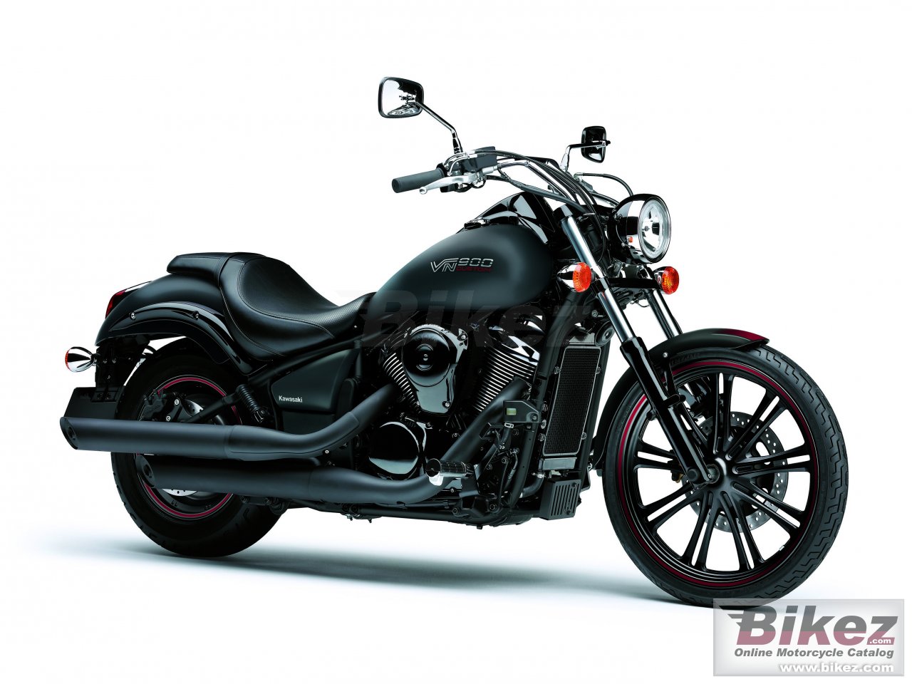 Big Kawasaki vn 900 custom picture and wallpaper from Bikez.com